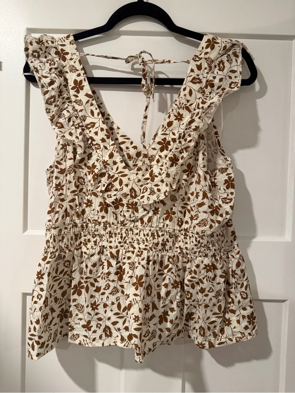 Old Navy Cream Floral Ruffle Tie-Back Camisole